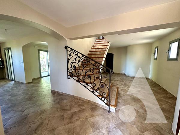 Maison 8 pièces 224 m2