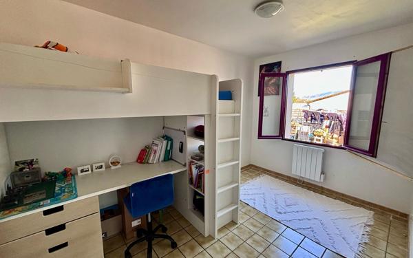 Maison à vendre    4 pièces •  Mison