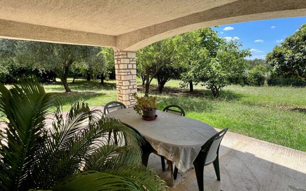 Maison à vendre    4 pièces •  Barjac