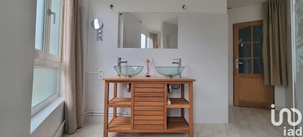 Appartement 3 pièces de 100 m² à Elbeuf (76500)