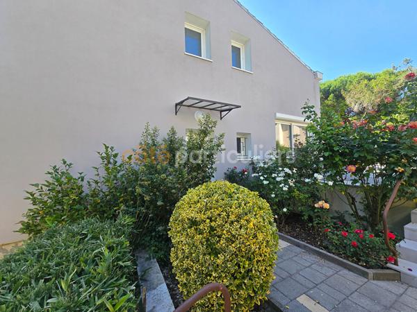 Vente
                Maison108 m² - 5 Pièces -
                    AGEN (47000)