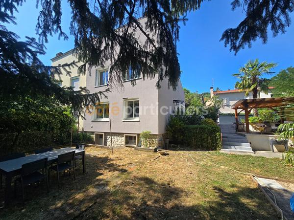 Vente
                Maison108 m² - 5 Pièces -
                    AGEN (47000)