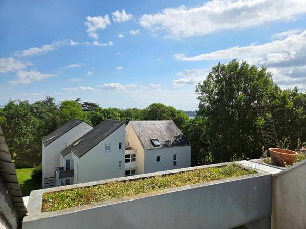 Appartement  T4 de 88m²  (97 m2 au sol) dernier étage