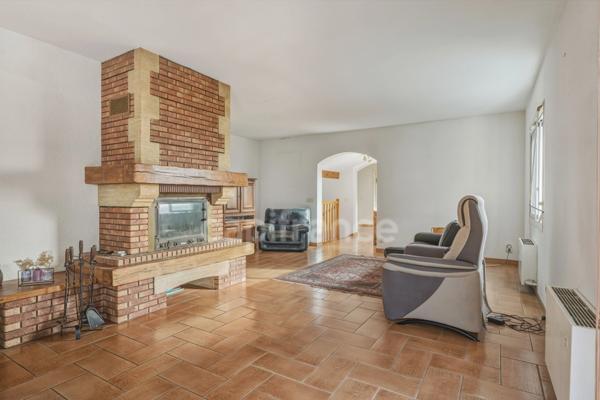 Maison à vendre 6 pièces CROZET (01)