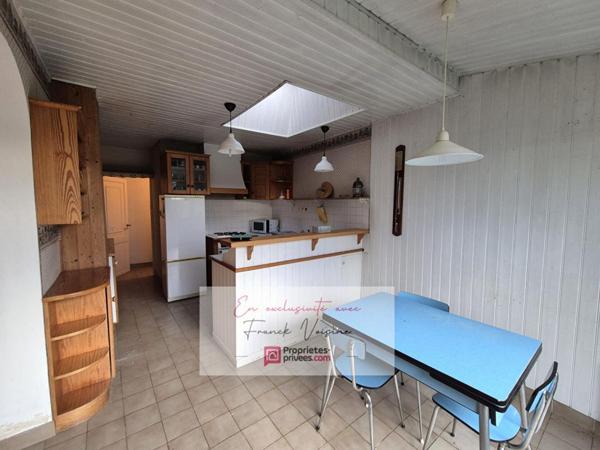 A VENDRE en Exclusivité à Mouchamps,  Centre bourg, maison de 112 m2 avec 3 chambres et un grenier