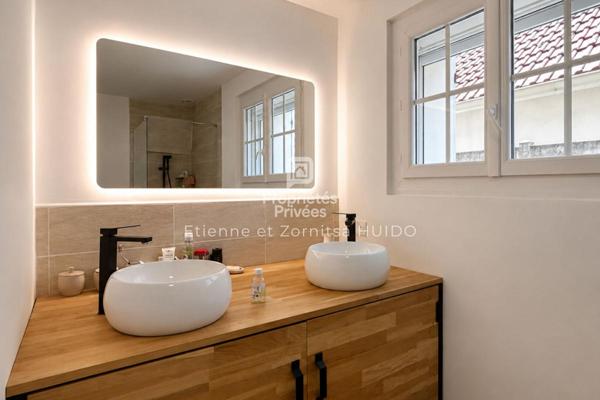 Maison Saint Christophe En Bazelle  7 pièce(s) 153 m2