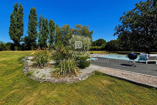 Maison Saint Christophe En Bazelle  7 pièce(s) 153 m2