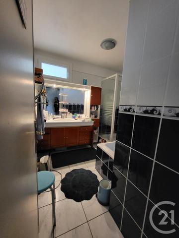 Appartement F3 à vendre  3 pièces - 91 m2 CHALONS EN CHAMPAGNE - 51