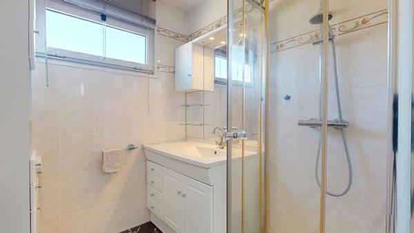 Appartement à vendre 240 000 € Saint-Laurent-du-Var 2 p 59,5 m² DPE C