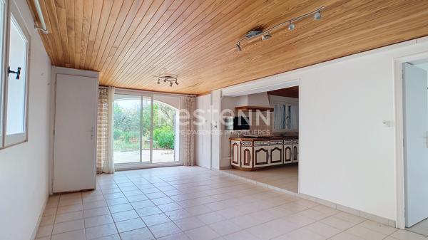 Maison à vendre 147 m² sur terrain constructible de 5500 m² à Saint Pantaléon Les Vignes
