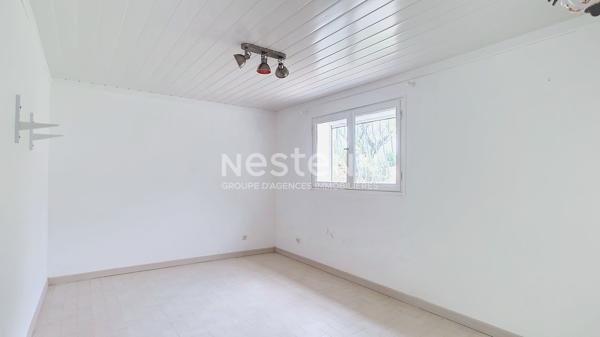 Maison à vendre 147 m² sur terrain constructible de 5500 m² à Saint Pantaléon Les Vignes