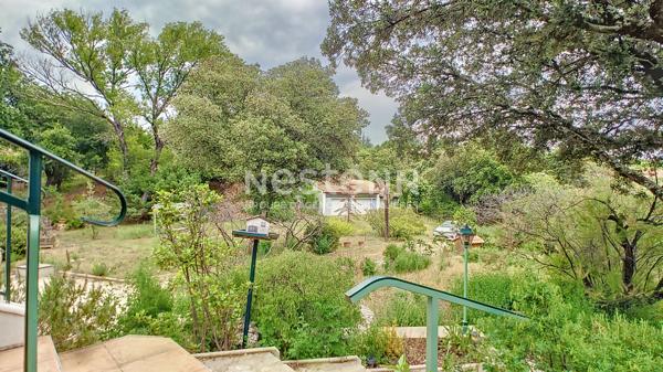 Maison à vendre 147 m² sur terrain constructible de 5500 m² à Saint Pantaléon Les Vignes