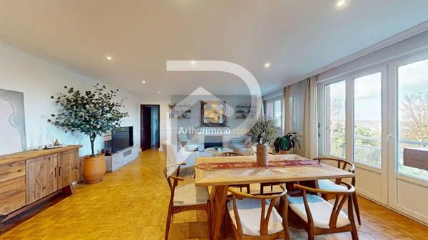 Vente                                                      Appartement
                        
                     4 pièces                      83 m2                     à Le Port-Marly