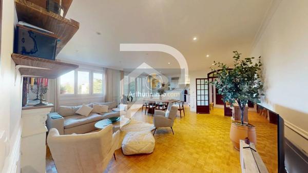 Vente                                                      Appartement
                        
                     4 pièces                      83 m2                     à Le Port-Marly