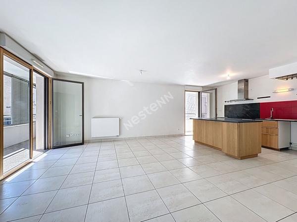 Appartement T3 - Hyper Centre - Terrasse - place de parking - copropriété de 2015