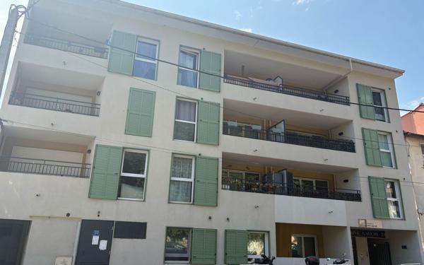 Stationnement à vendre    Drap