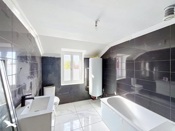 Maison à vendre 65 424 € Romorantin-Lanthenay 4 p 84 m² DPE F