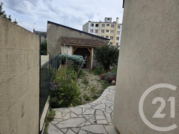 Maison à vendre  4 pièces - 80 m 2   CHATEAUROUX  - 36
