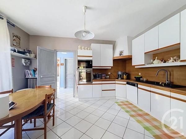 Maison à vendre  5 pièces - 165 m 2   CHARTRES  - 28