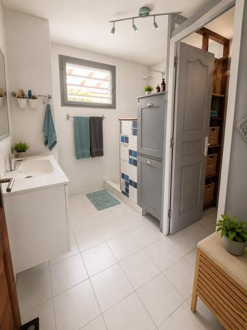 Maison De type T5 avec bungalow T3 et piscine dans environnement de qualité