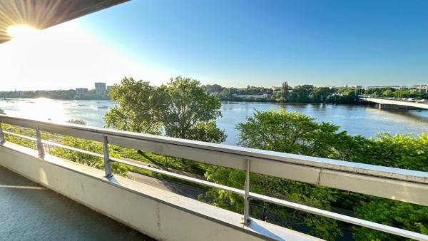 Ile de Nantes - Appartement T3 vue sur la Loire