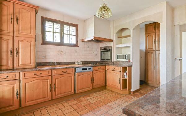 Maison à vendre    7 pièces •  Six-Fours-les-Plages