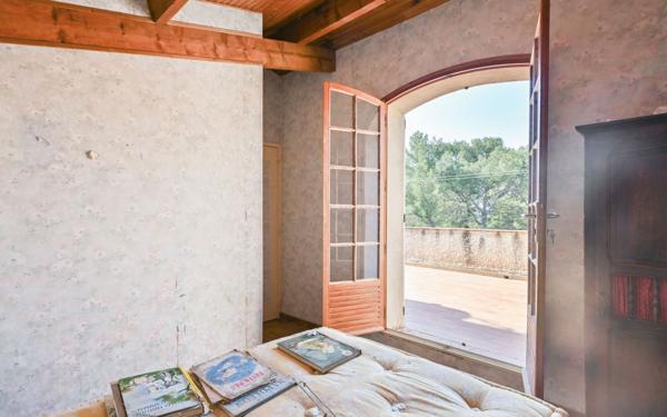 Maison à vendre    7 pièces •  Six-Fours-les-Plages