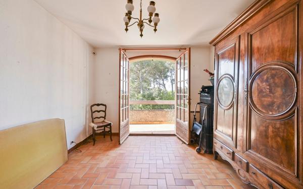 Maison à vendre    7 pièces •  Six-Fours-les-Plages