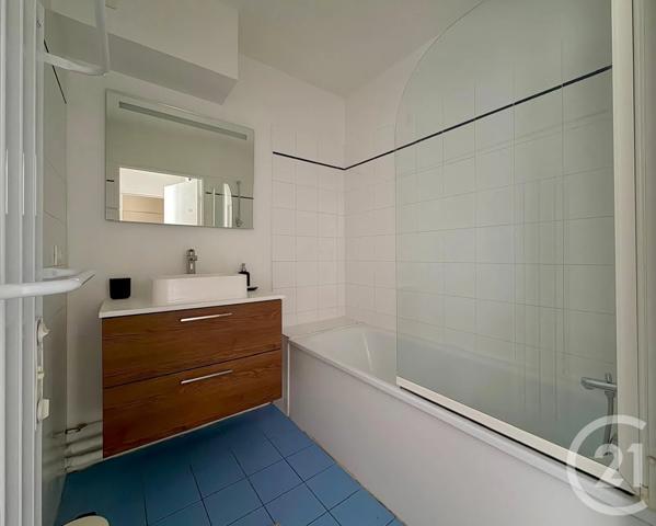 Appartement F3 à vendre  3 pièces - 68,25 m 2   ISSY LES MOULINEAUX  - 92