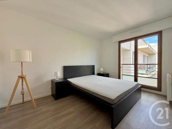 Appartement F3 à vendre  3 pièces - 68,25 m 2   ISSY LES MOULINEAUX  - 92