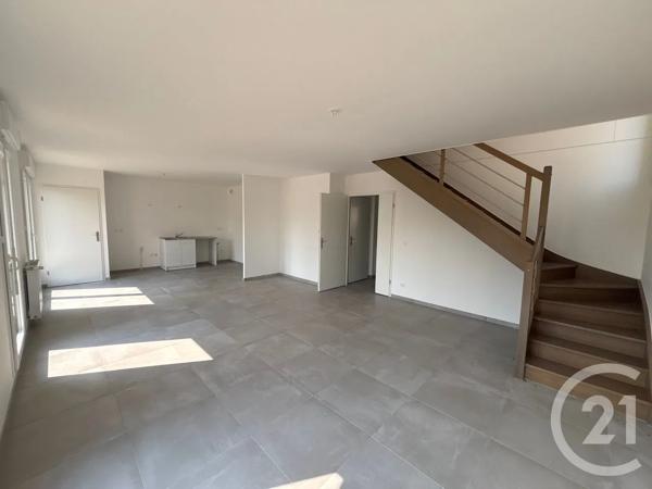 Maison à vendre  5 pièces - 121,59 m 2   MENNECY  - 91