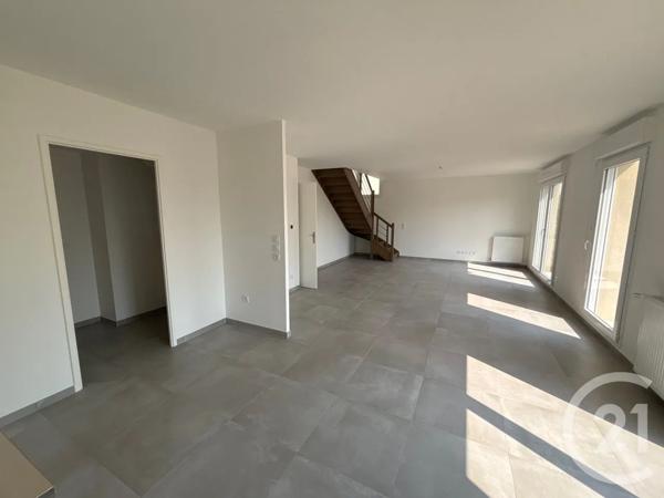 Maison à vendre  5 pièces - 121,59 m 2   MENNECY  - 91