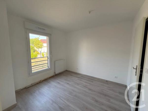Maison à vendre  5 pièces - 121,59 m 2   MENNECY  - 91