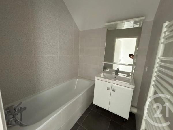 Maison à vendre  5 pièces - 121,59 m 2   MENNECY  - 91