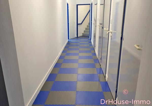 Immeuble à vendre 10 pièces de 1 000 m²