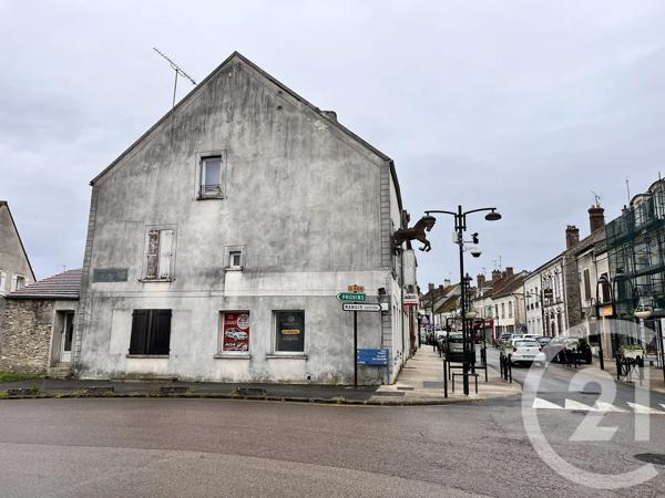 à vendre  74,82 m 2   NANGIS  - 77