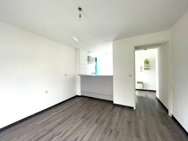 A LOUER T2 DEVILLE LES ROUEN.