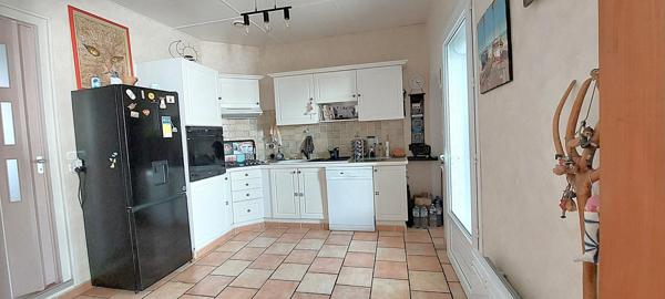 Maison charentaise, 2 chambres, jardin et garage