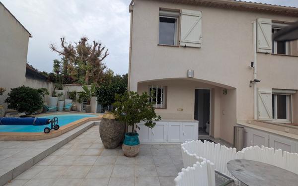 Maison à vendre    5 pièces • 152,74 m2 Six-Fours-les-Plages