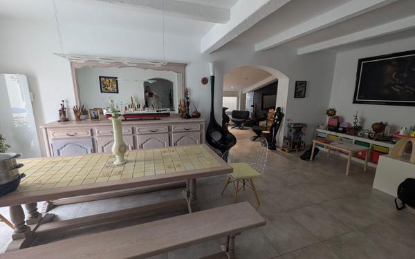 Maison à vendre    5 pièces • 152,74 m2 Six-Fours-les-Plages