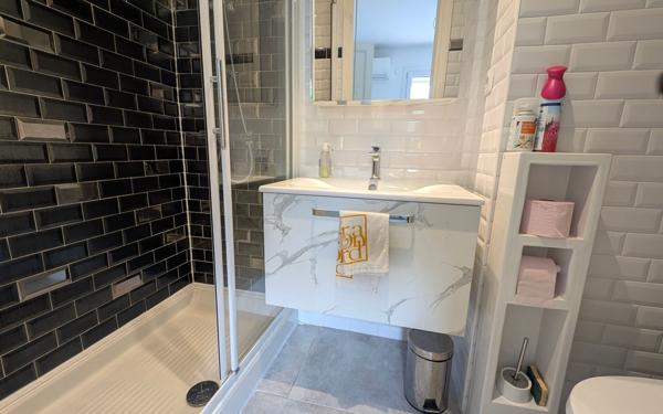 Maison à vendre    5 pièces • 152,74 m2 Six-Fours-les-Plages