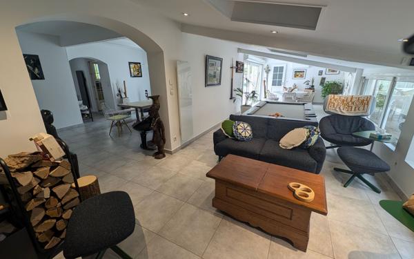 Maison à vendre    5 pièces • 152,74 m2 Six-Fours-les-Plages