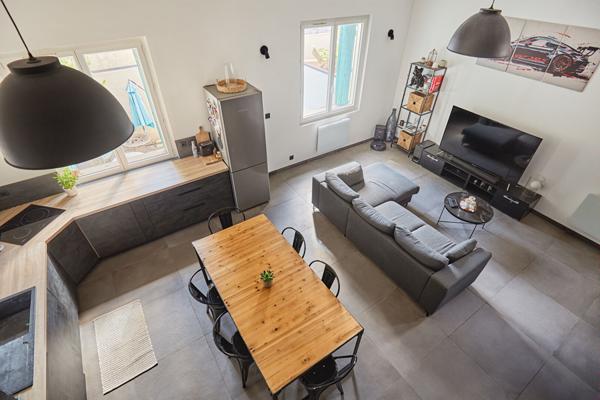 Maison centre ville- rénovée en 2023 avec extérieur et 60m² de dépendance