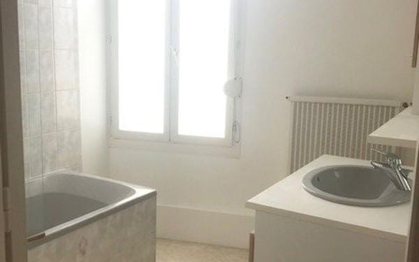 Appartement à louer    2 pièces •  Reims