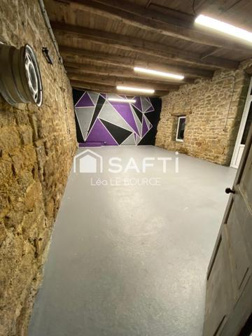 MAISON EN PIERRE DE CARACTÈRE À ERGUÉ-GABÉRIC