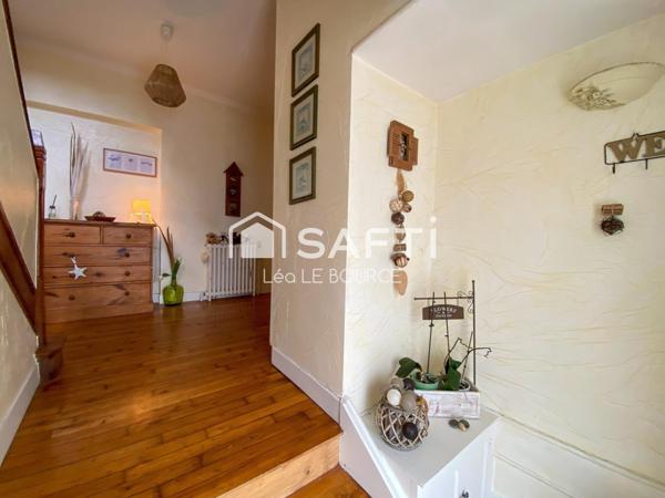 MAISON EN PIERRE DE CARACTÈRE À ERGUÉ-GABÉRIC