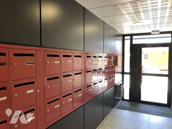 A VENDRE STUDIO AVEC PARKING, RESIDENCE RECENTE