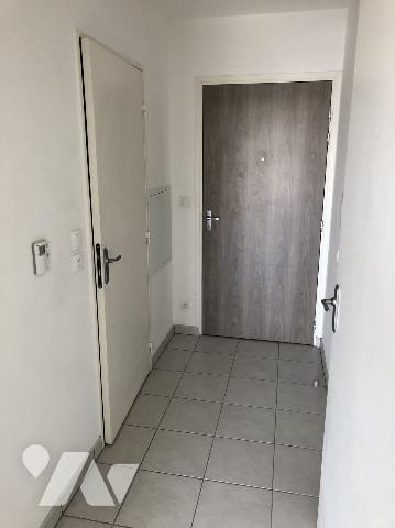 A VENDRE STUDIO AVEC PARKING, RESIDENCE RECENTE