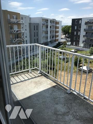A VENDRE STUDIO AVEC PARKING, RESIDENCE RECENTE