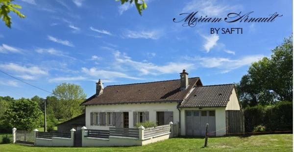 Maison Plain-pied avec garage et dépendance sur grand terrain clos